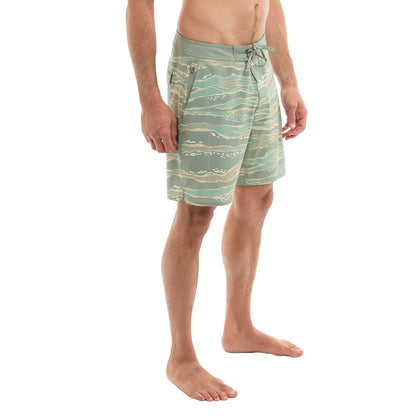 Ledge Boardshorts 18"