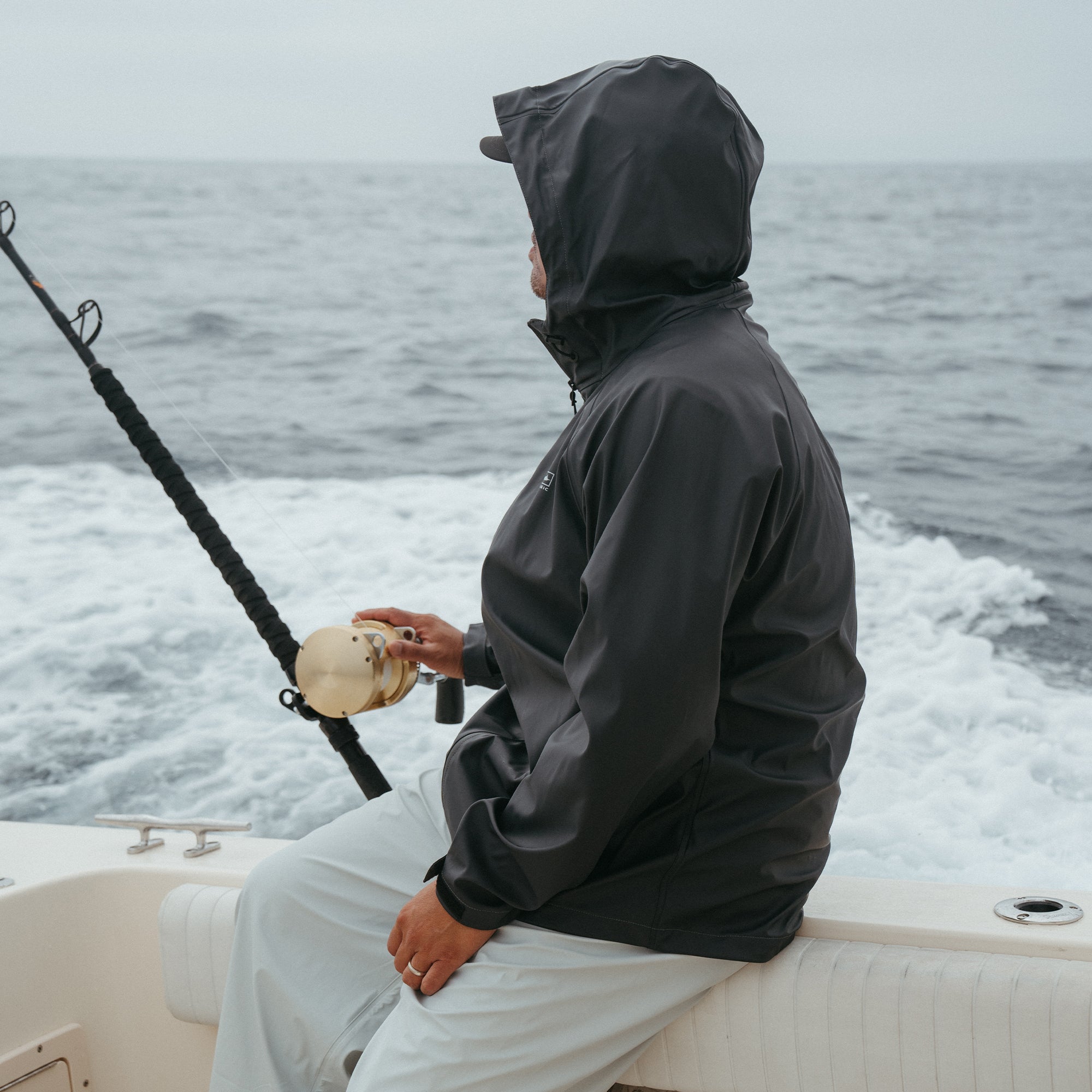◆Chubasco◆ CHUBASCO MALAGA CO2010 BLACK PELAGIC Rain Jacket - Chubasco